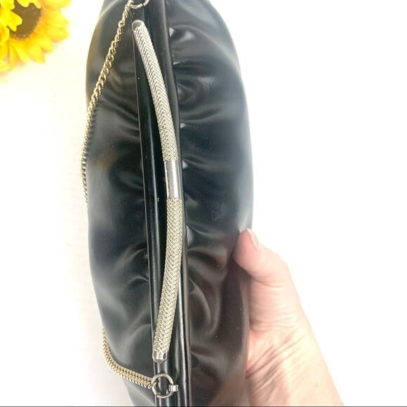 VTG 70s Black Vinyl Clutch Evening Bag Chain Strap - Picture 4 of 15
